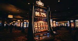 Taux de redistribution casino en France : ce que le chiffre affiché vaut vraiment